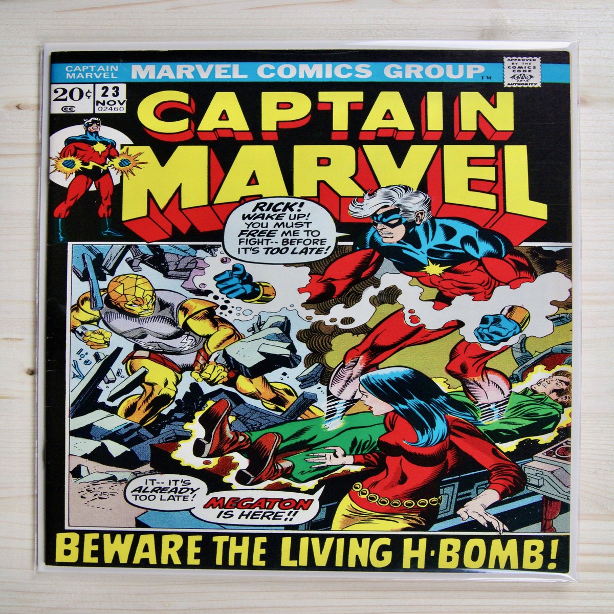 Captain Marvel 23 Marvel (1972) 80 VF Joe Sinnott cover