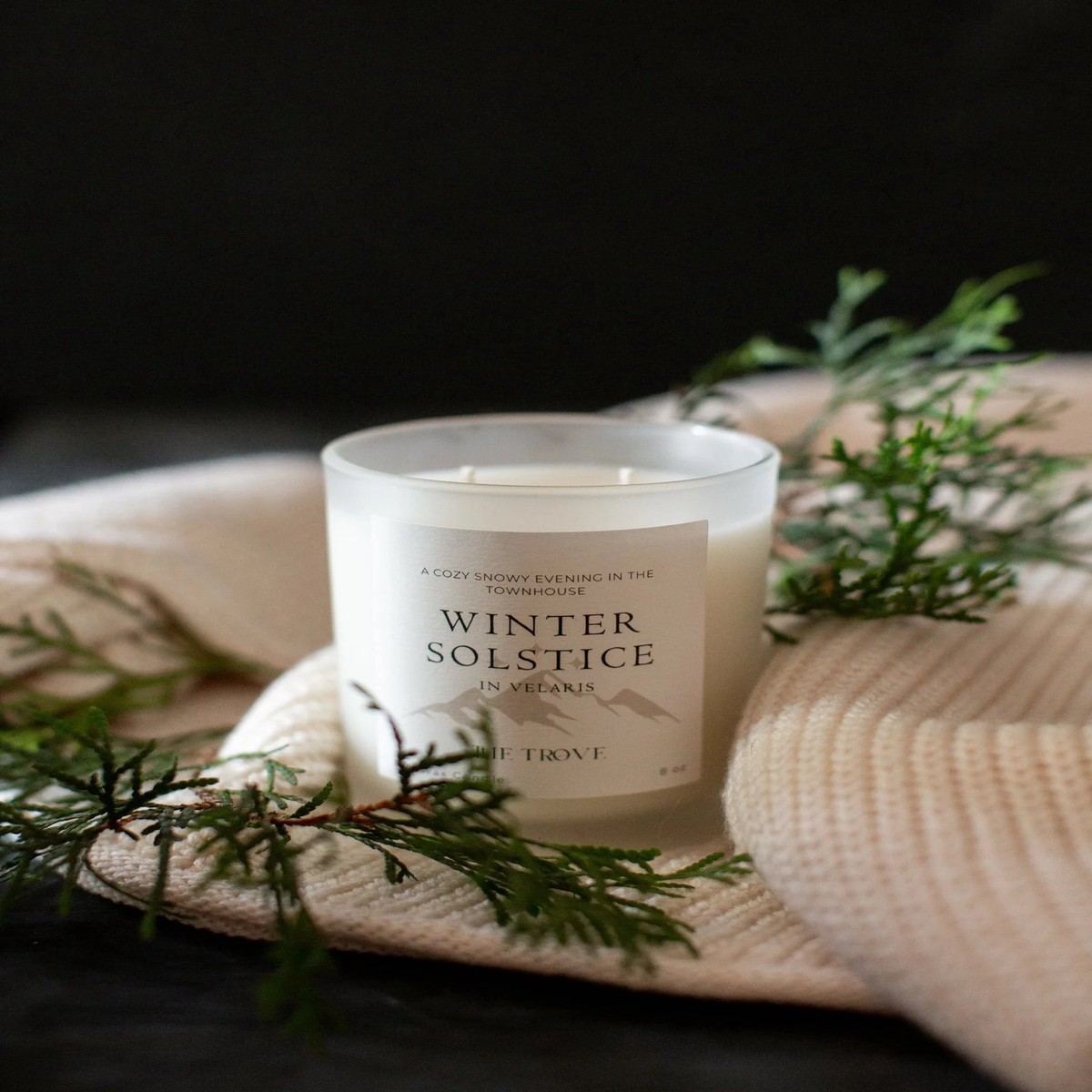 8 OZ CANDLE Winter Solstice in Velaris
