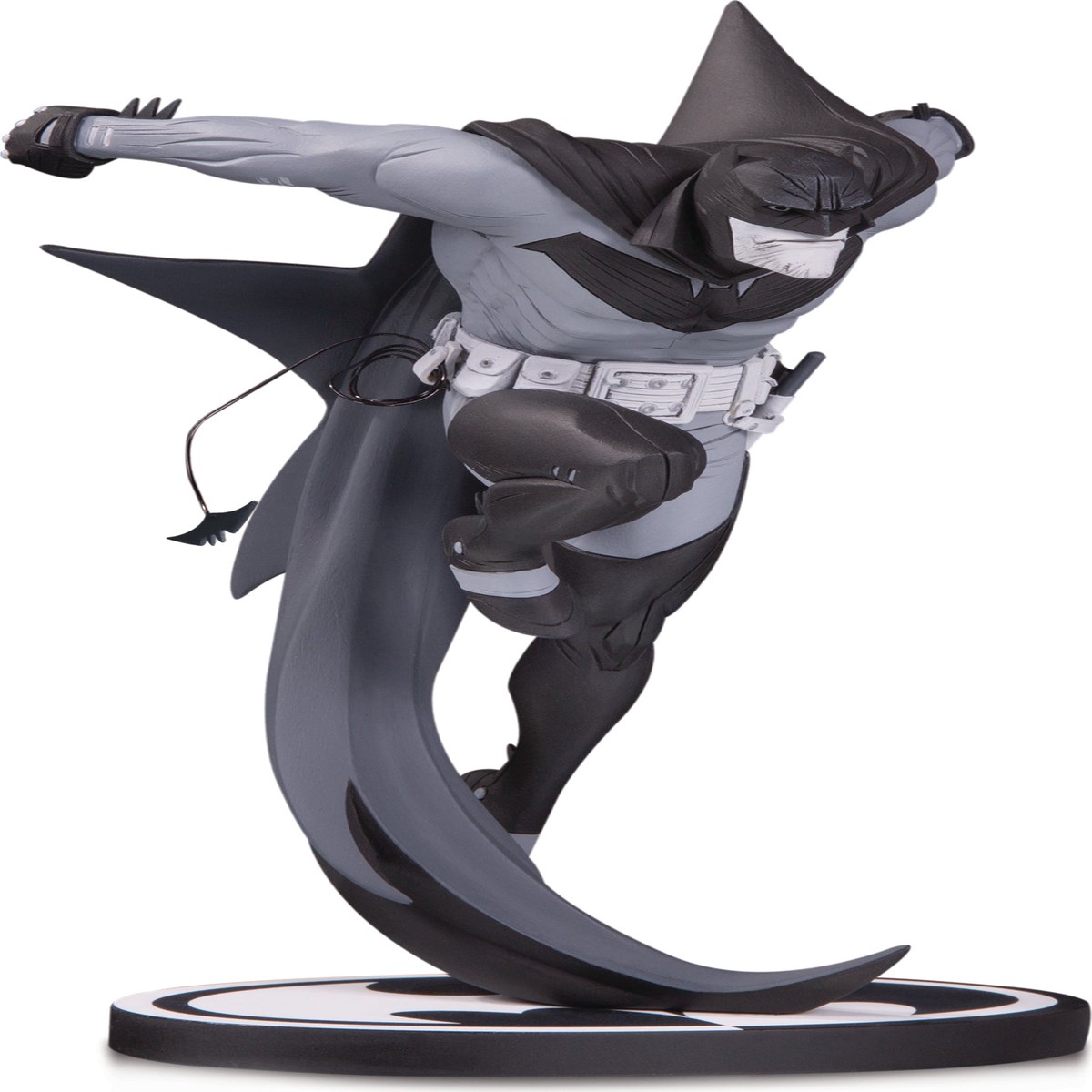 BATMAN BLACK WHITE STATUE WHITE KNIGHT BY SEAN MURPHY